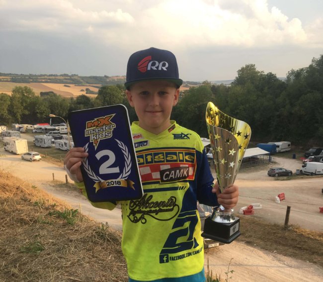 37124625_2101733443418188_8350170215954251776_n