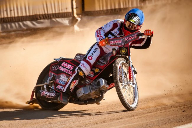 2019-06-30_mihailovs_pret_ostruvu