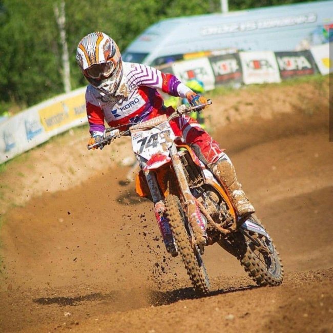 49393544_743636315994180_6983942630925139968_o