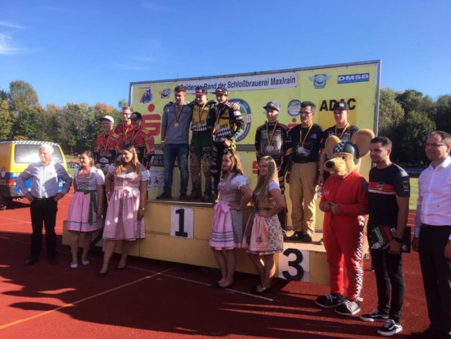 2019-10-14_gusts_pjedestaals_ger