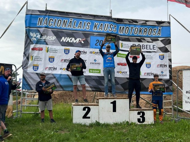 289260491_1378358135978181_8199473581231537994_n