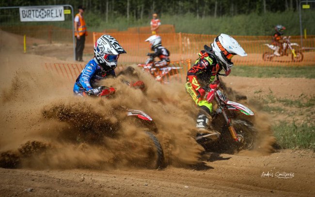 290008003_3279556862367694_6723052895954819877_n