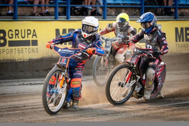 ab1b_lebedevs_lat_cemp_2025